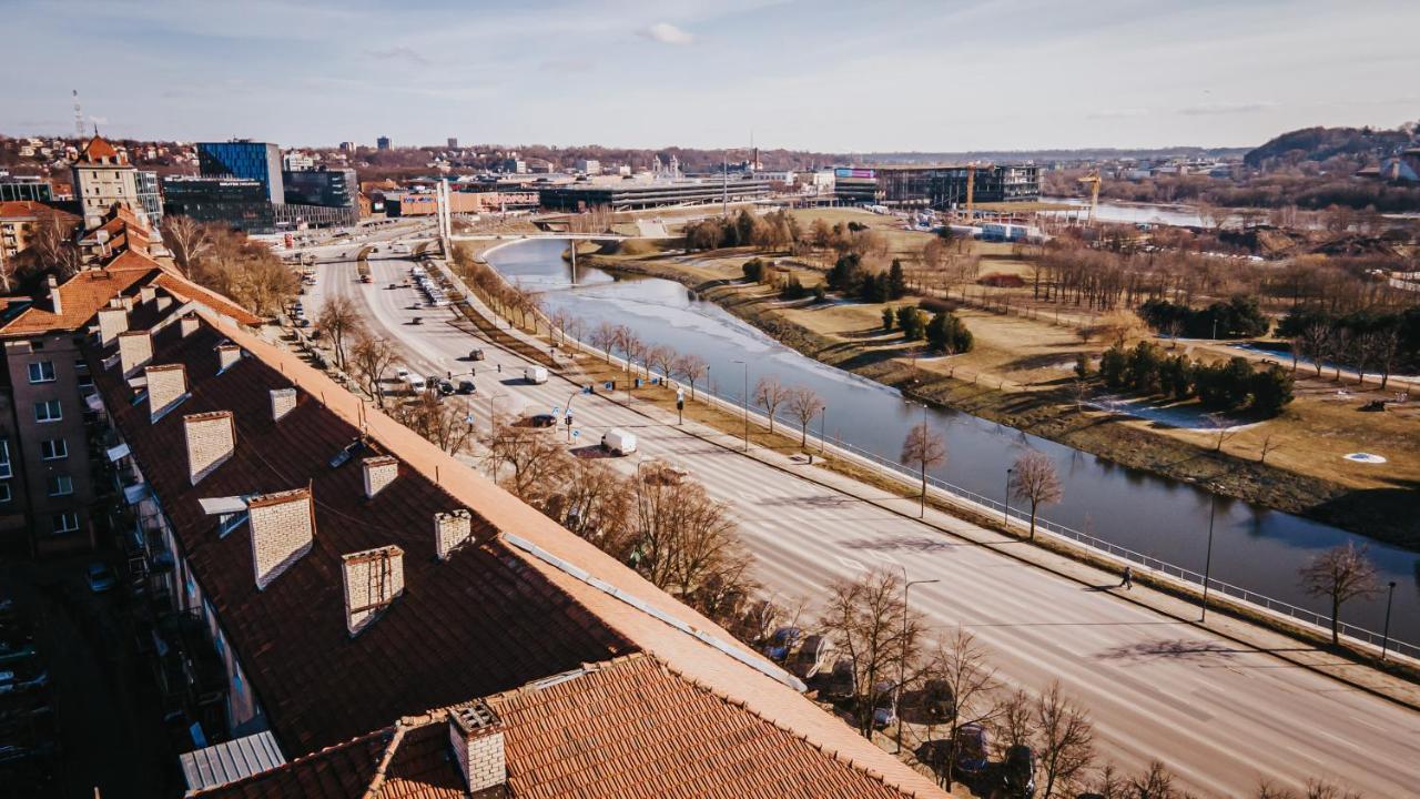 Wonderful Apartment In The Heart Of Kaunas Center Bagian luar foto