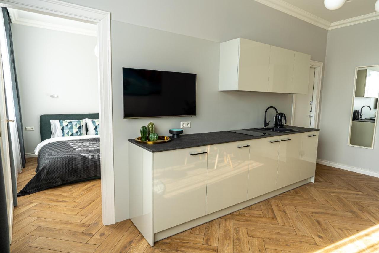 Wonderful Apartment In The Heart Of Kaunas Center Bagian luar foto