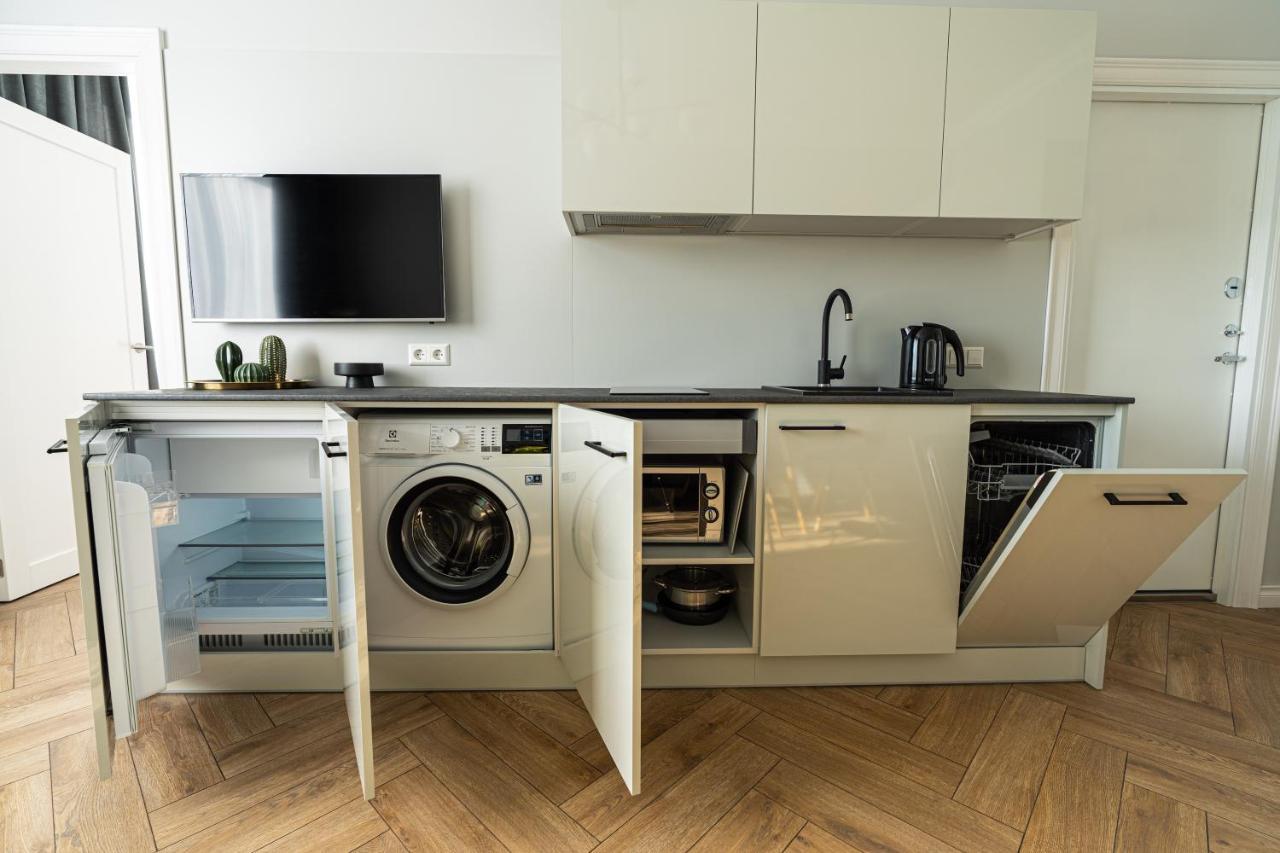 Wonderful Apartment In The Heart Of Kaunas Center Bagian luar foto