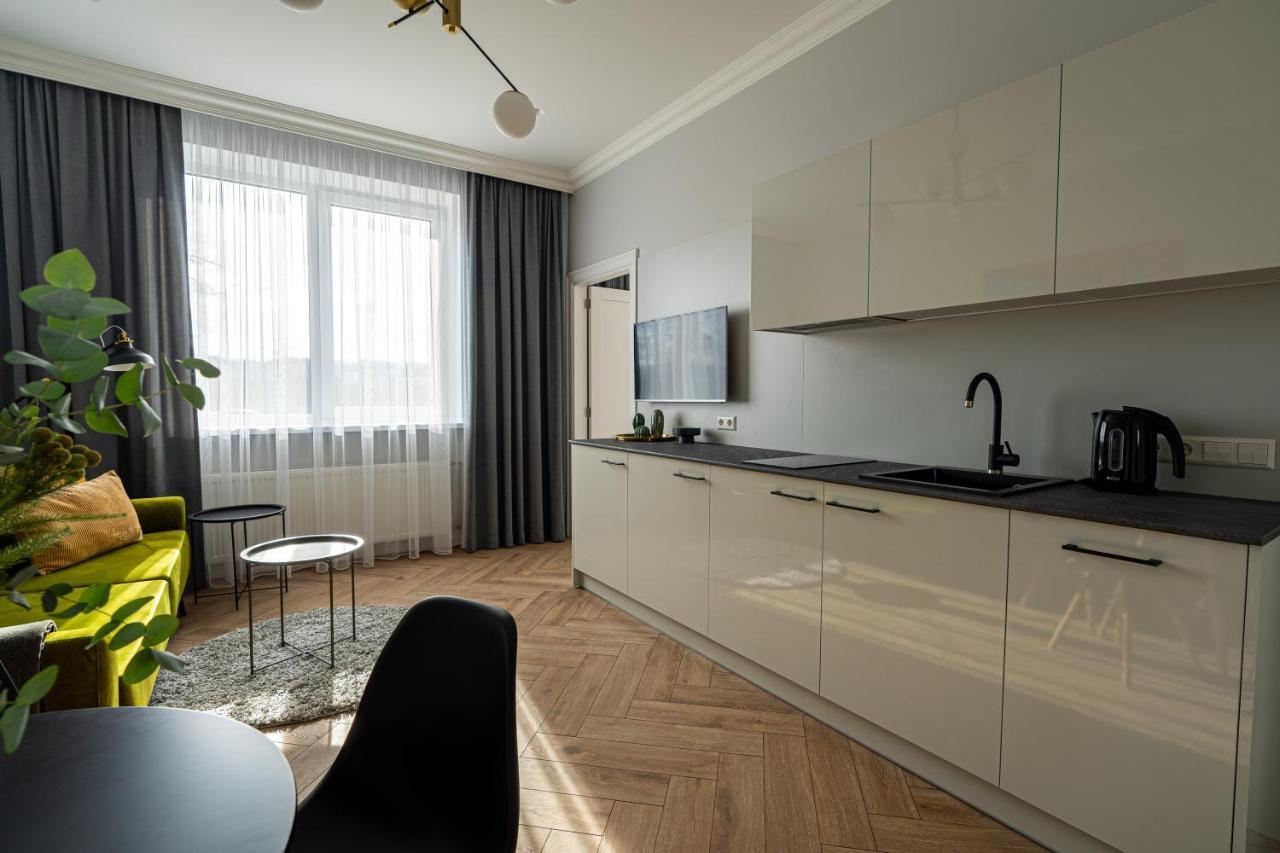 Wonderful Apartment In The Heart Of Kaunas Center Bagian luar foto
