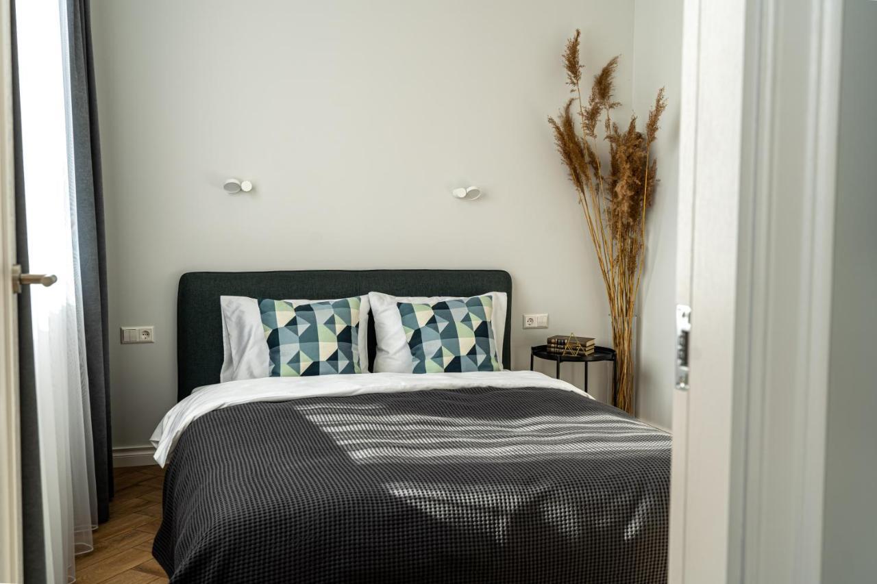 Wonderful Apartment In The Heart Of Kaunas Center Bagian luar foto